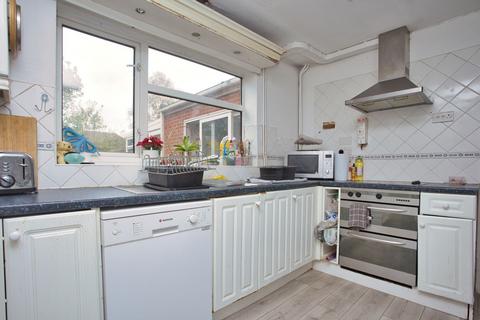 3 bedroom semi-detached house for sale, Fairway Avenue, Folkestone, CT19