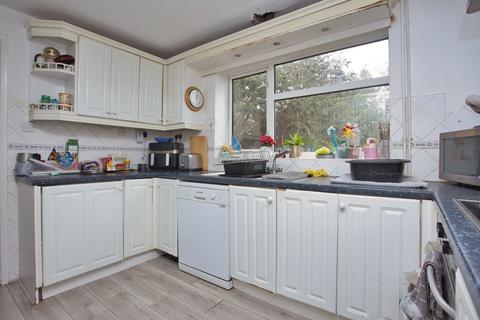 3 bedroom semi-detached house for sale, Fairway Avenue, Folkestone, CT19