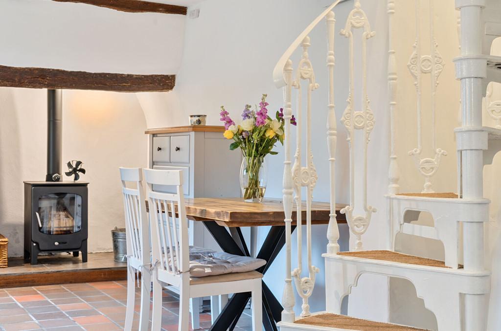 Sitting/Dining Room