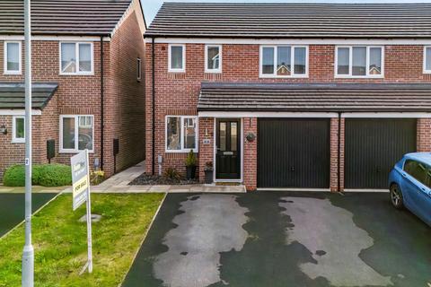 3 bedroom semi-detached house for sale, Eider Road, Stoke Bardolph, Nottingham, NG14 5JE