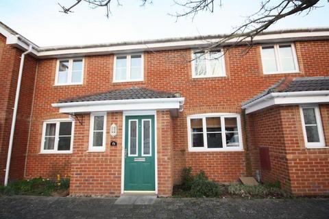 3 bedroom terraced house to rent, Drum Road, Eastleigh