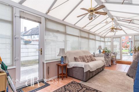 3 bedroom detached bungalow for sale, Earnshaw Drive, Leyland