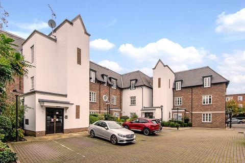 2 bedroom apartment for sale, Voysey Close, Finchley