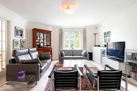 2 bedroom apartment for sale, Voysey Close, London