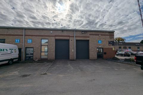 Industrial unit to rent, Unit 10 Boundary Business Centre, Woking Surrey, GU21 5DH