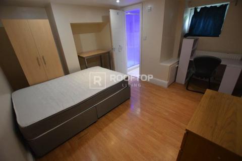 6 bedroom house to rent, Norwood Road, Leeds LS6