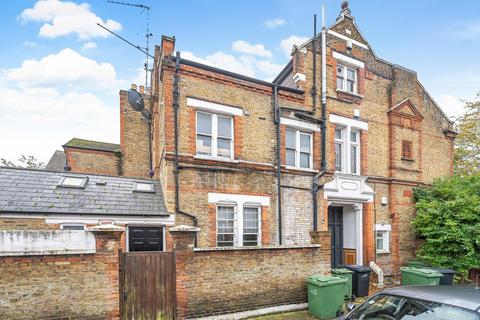 2 bedroom flat for sale, Kings Avenue, Clapham