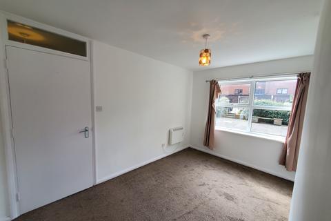 2 bedroom flat to rent, Promenade, Whitley Bay NE26