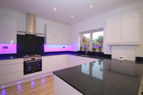 3 bedroom end of terrace house for sale, Monkleigh Road, Morden