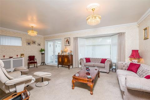 2 bedroom bungalow for sale, Marcus Avenue, Southend-on-Sea, Essex, SS1