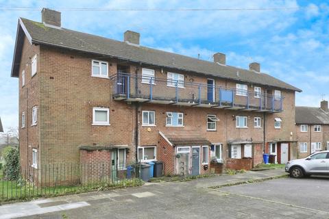 3 bedroom flat for sale, Lowedges Drive, Lowedges, Sheffield, S8 7LS