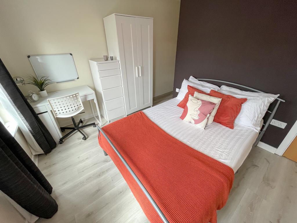 20 Golders Green(2)