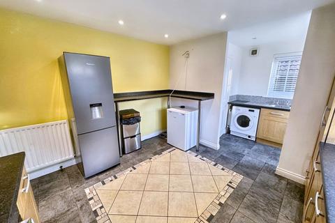 2 Dingle Close, Radcliffe, Manchester, M26 1UN