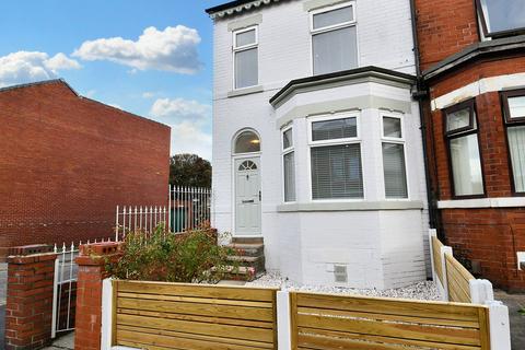 4 bedroom terraced house for sale, Elleray Road, Salford, M6