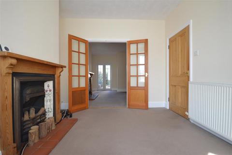 2 bedroom terraced house to rent, Junction Road, Kingsley