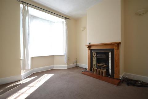 2 bedroom terraced house to rent, Junction Road, Kingsley