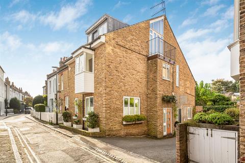 3 bedroom house for sale, Maltings Close, Barnes, London, SW13