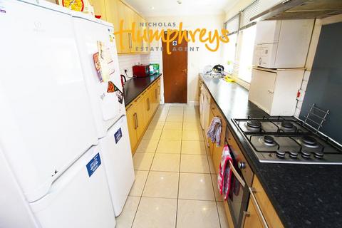 6 bedroom terraced house to rent, Lodge Road, Southampton