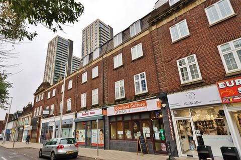 2 bedroom penthouse to rent, Chapel Street, Woking, Surrey, GU21