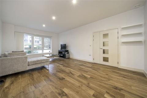 3 bedroom apartment for sale, Conningham Court, Dowding Drive, Kidbrooke, SE9