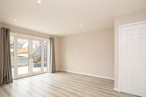 undefined, Meadow Close, Nottingham, Nottinghamshire, NG2