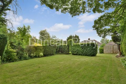 3 bedroom semi-detached bungalow for sale, The Close, Potters Bar EN6