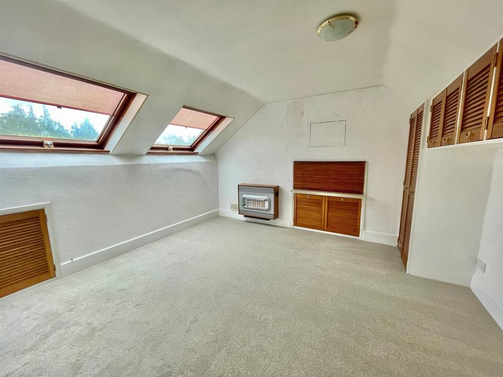 Loft room.jpg