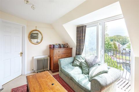 11 Riverside, Sunbury-on-thames, TW16 5PW