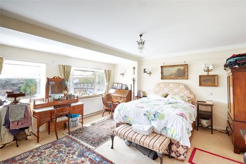 11 Riverside, Sunbury-on-thames, TW16 5PW