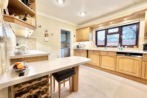 4 bedroom detached bungalow for sale, Woolsbridge Road, Ashley Heath BH24