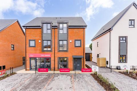 4 bedroom semi-detached house for sale, Stratford Road, Shirley, Solihull