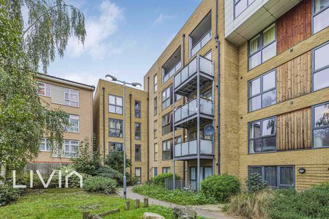 2 bedroom flat for sale, 16 Hogarth Crescent, Croydon CR0