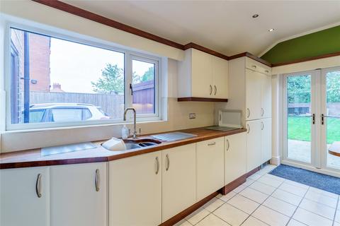 2 bedroom semi-detached house for sale, Pontefract Road, Featherstone, Pontefract, West Yorkshire, WF7