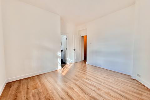 2 bedroom flat to rent, Avonley Road,  New Cross, SE14