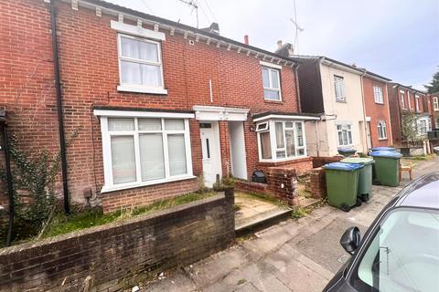 6 bedroom terraced house to rent, Spear Road, Southampton