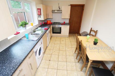 6 bedroom terraced house to rent, Spear Road, Southampton