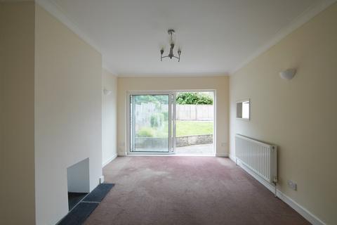 3 bedroom semi-detached house to rent, Kendon Drive, Brisol BS10