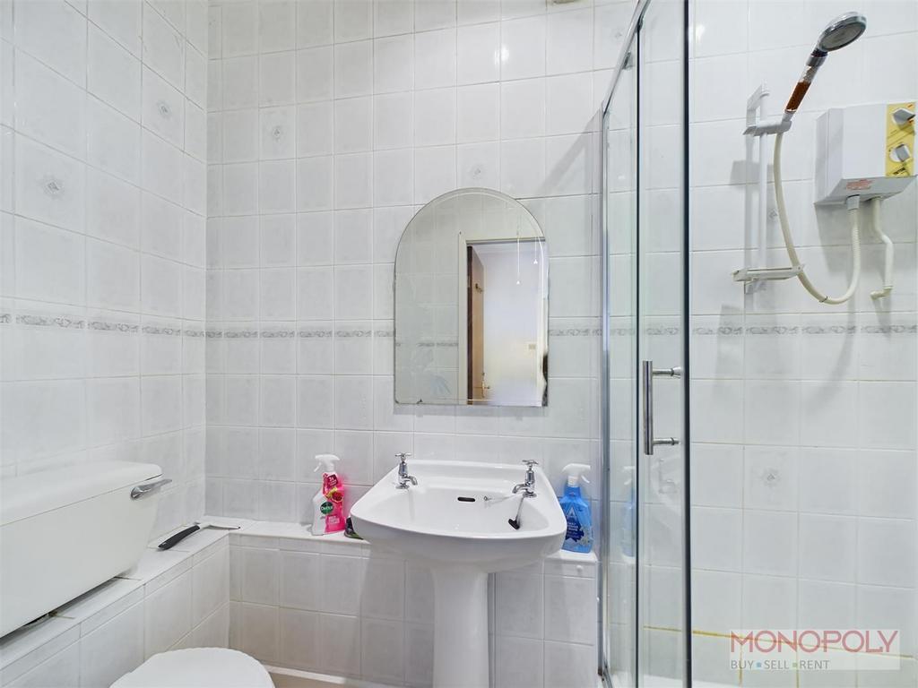 En suite shower room