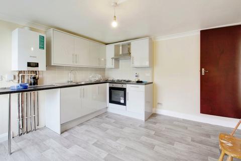 3 bedroom apartment to rent, Clayton Road, Hayes UB3