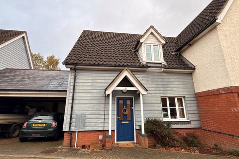 2 bedroom semi-detached house for sale, Woodlark Drive, Stowmarket IP14