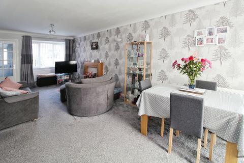 5 Bishops Drive, Ryton, NE40 3NY