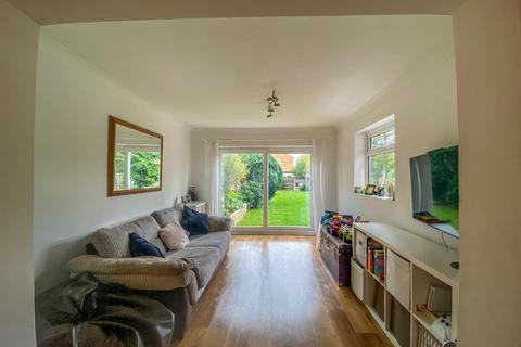 7 Greenfield Close, Stapleford, Cambridge, CB22 5BT