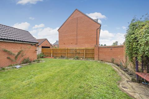 17 Bakers Place, Woodley, Reading, RG5 4AX