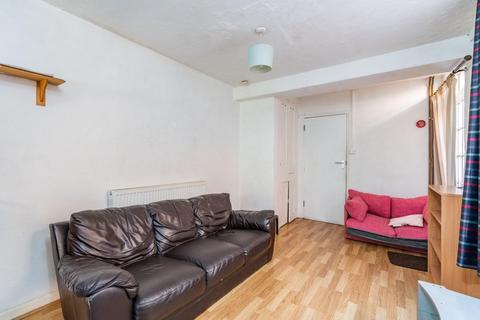 5 bedroom terraced house to rent, Avenue Road, Southampton