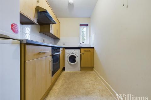 2 bedroom house for sale, Plested Court, Aylesbury HP22