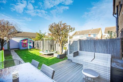 21 Bramble Road, Leigh-on-sea, SS9 5HA