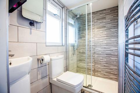 21 Bramble Road, Leigh-on-sea, SS9 5HA