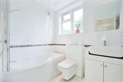 7 Sandycroft, London, SE2 0XY