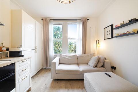 1 bedroom apartment for sale, Micheldever Road, London SE12