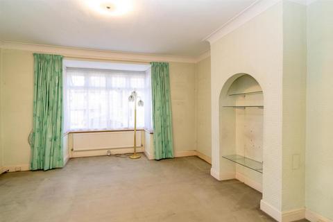 4 bedroom semi-detached house for sale, Oakwood Avenue, Borehamwood WD6